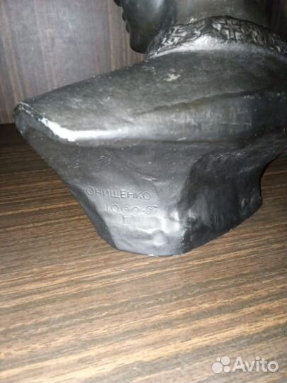 Бюст Есенина (железный)