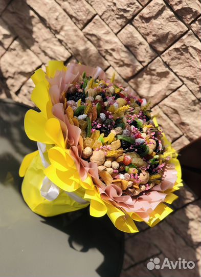 Букет из сухофруктов