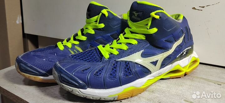 Кроссовки Mizuno wave tornado x mid