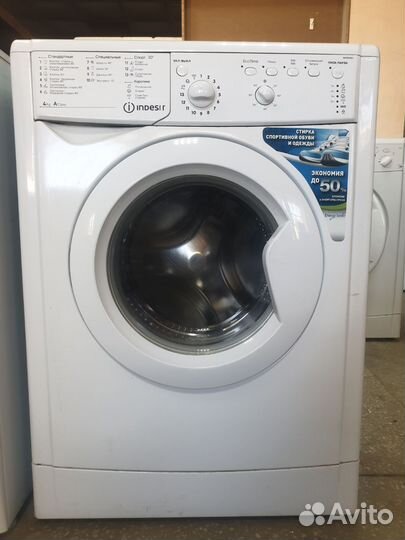 Стиральная машина Indesit 4кг/узкая