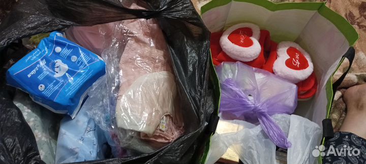 Вещи и косметика пакетом