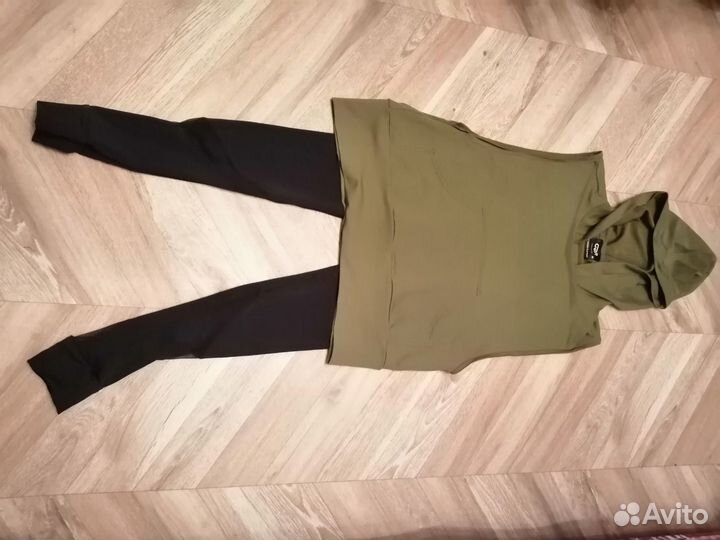 Спортивный костюм для занятий фитнесом