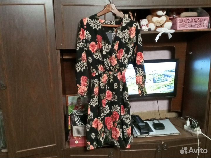 Платье женское