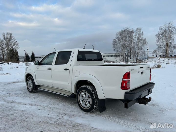 Toyota Hilux 2.5 МТ, 2014, 107 800 км