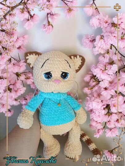 Котик, связаный крючком. Ручная работа