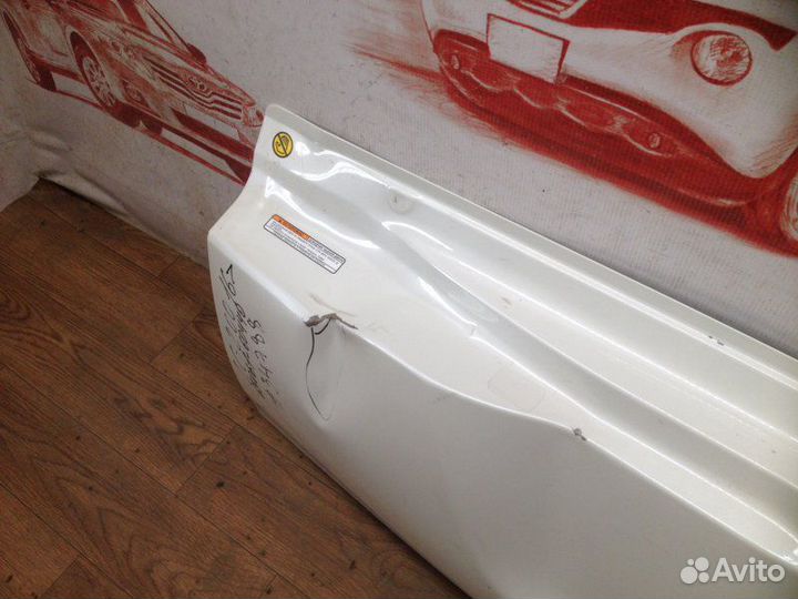 Дверь багажника Toyota Land Cruiser 200