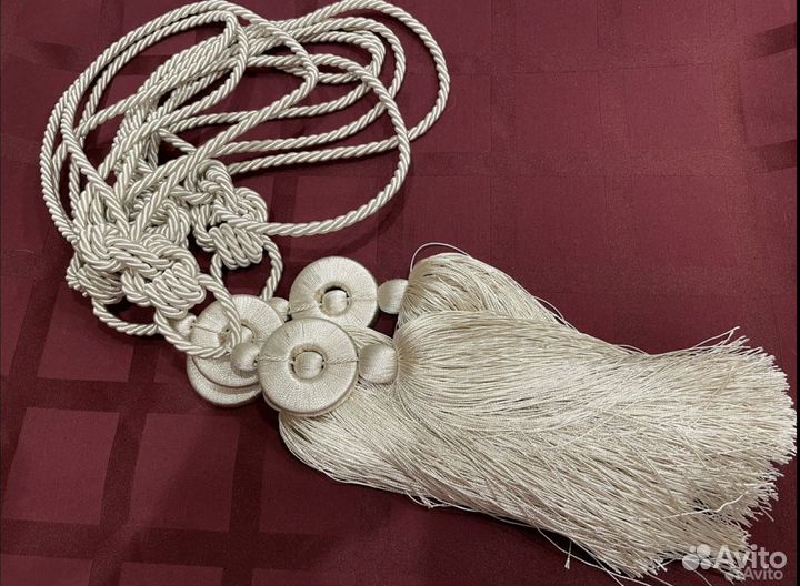 Подхваты для штор разные