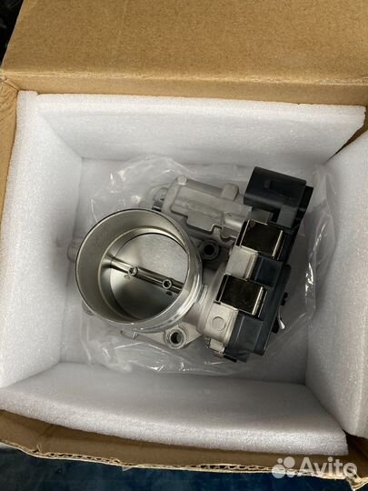 Дросельная заслоннка Фольцвайген Тигуан 2010 год