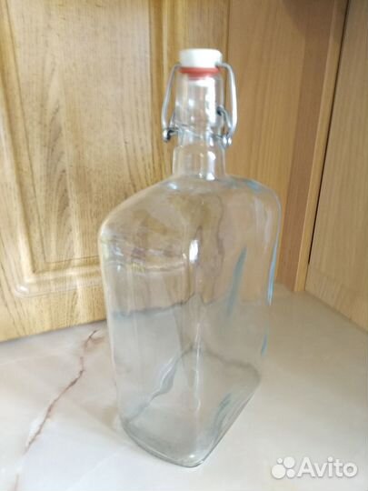 Бутыль стеклянная, емкость