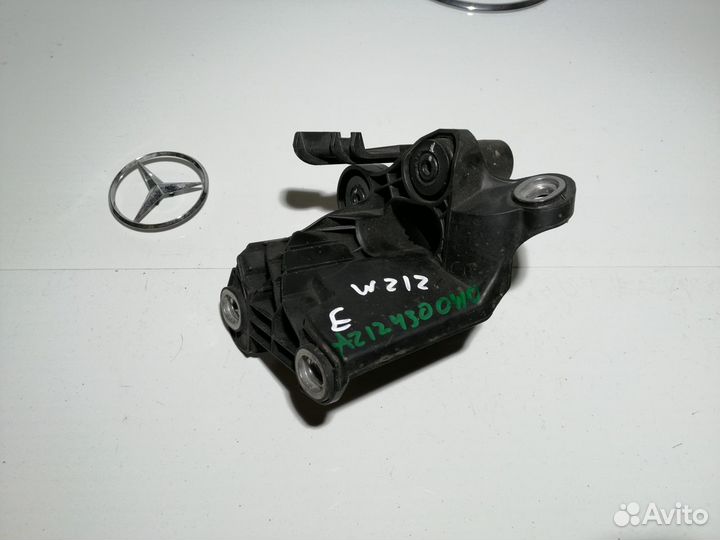 Держатель блока ABS Mercedes E 212