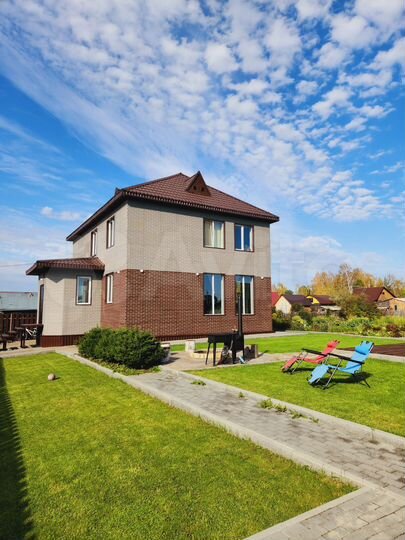 Дом 210 м² на участке 17 сот.