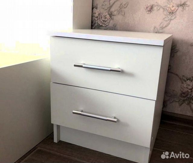Тумба прикроватная