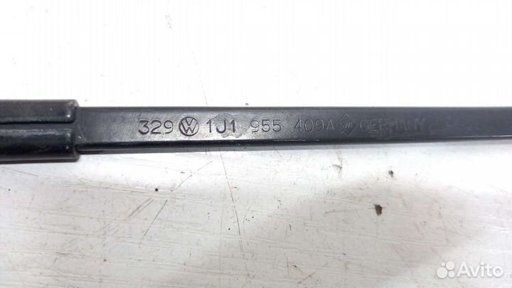 Поводок дворников Volkswagen Golf 4