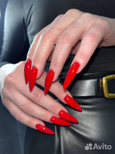 Маникюр и педикюр