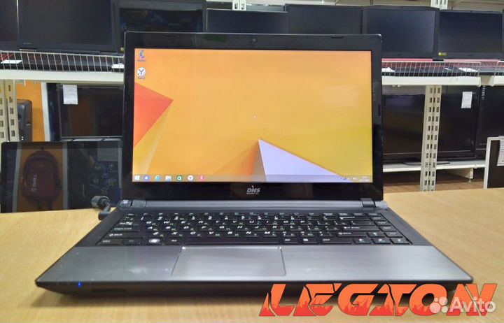 MLegion DNS i3 3217 4 GB Intel HD 320 GB 15.6
