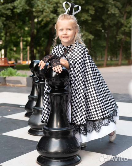 Костюм шахматной королевы