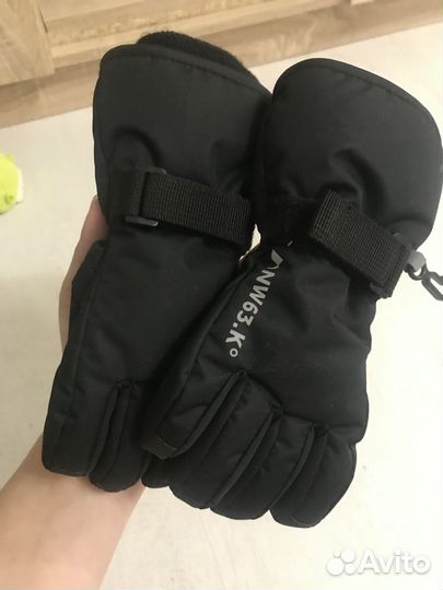 Зимние водоотталкивающие перчатки