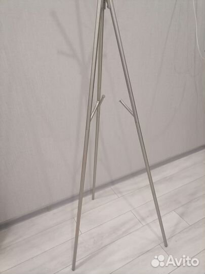 Вешалка для одежды напольная