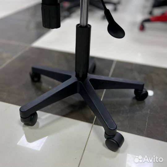 Офисное кресло CH-797axsn