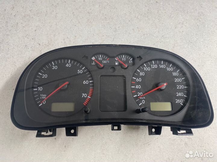 Приборная панель Golf 4