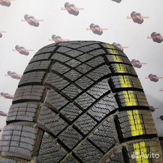 Pirelli Ice Zero FR 205/55 R16