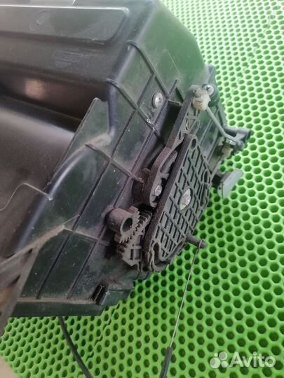 Корпус печки Ниссан Террано 2