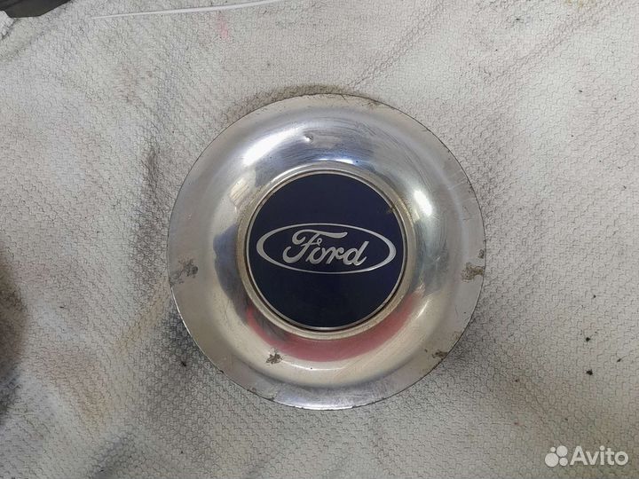 Колпачок литого диска Ford Focus 2
