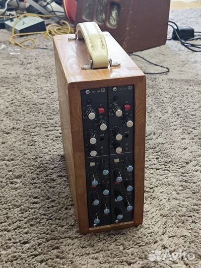 Преамп эквалайзер Tesla EVK326