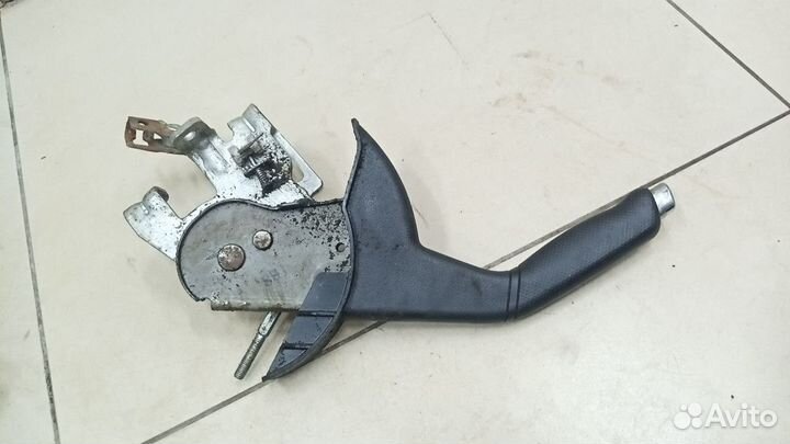 Рычаг стояночного тормоза Hyundai Solaris