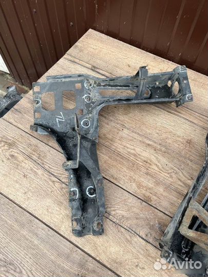 Телевизор Land Rover Vogue 3 4.4