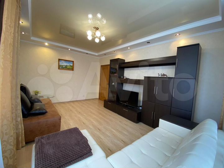 2-к. квартира, 70 м², 10/16 эт.