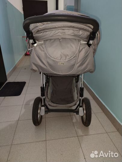 Прогулочная коляска универсальная