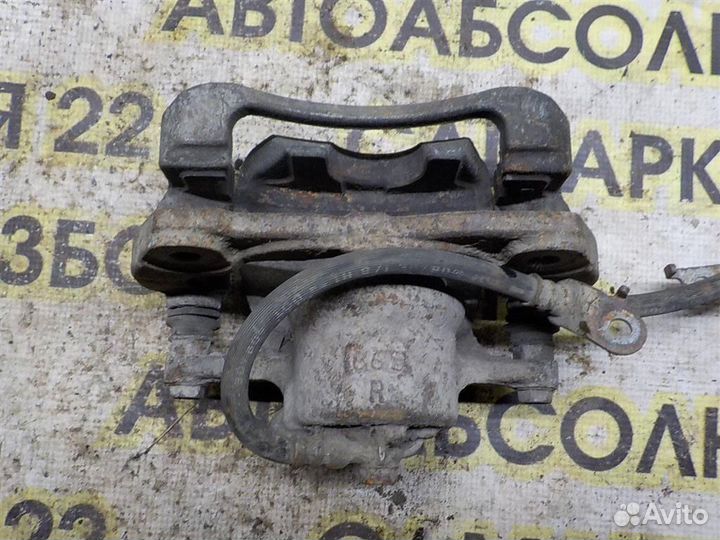 Суппорт передний правый Toyota Corolla (E150) 200