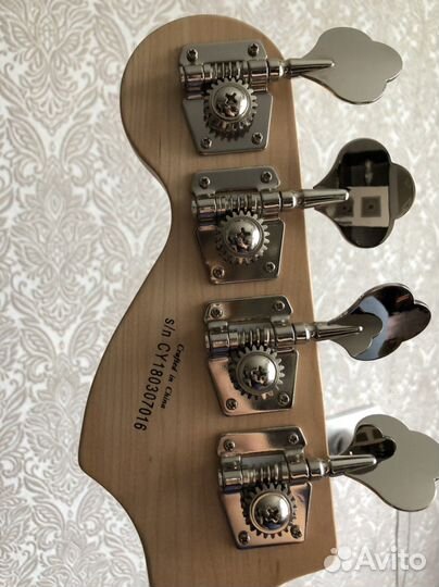 Бас-гитара Fender Squier Jazz Bass + Ampeg BA108