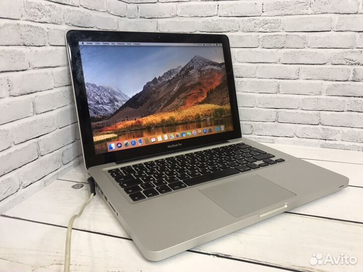 Ноутбук Apple MacBook Pro