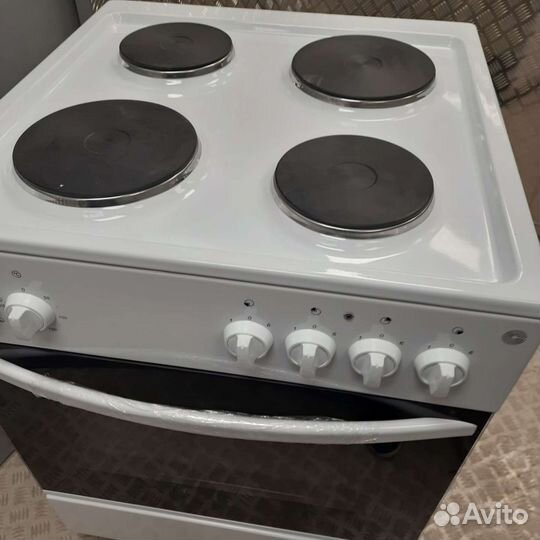 Новая электрическая плита 60