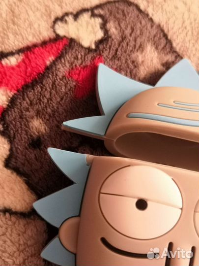 Чехол на airpods Рик и Морти