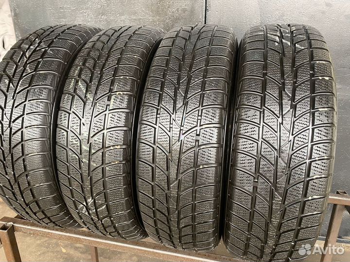 Hankook Winter I'Cept RS W442 205/70 R15