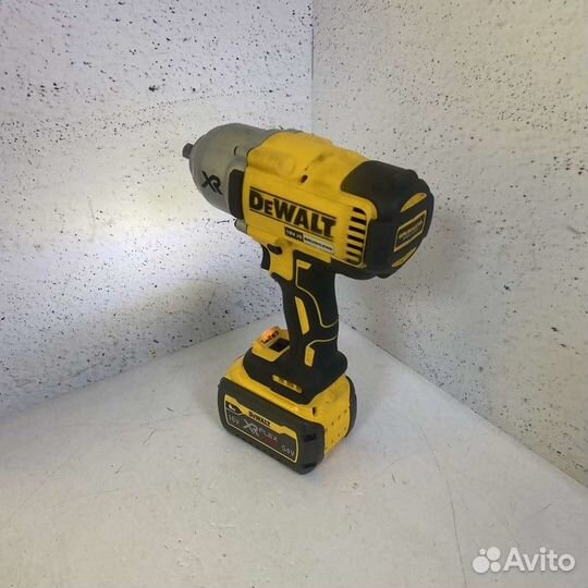 Гайковерт dewalt DCF899