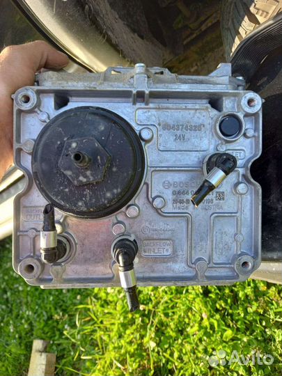 Блок управления мочевиной, бак мочевины