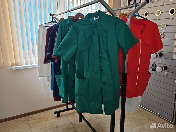 Новая медицинская женская одежда