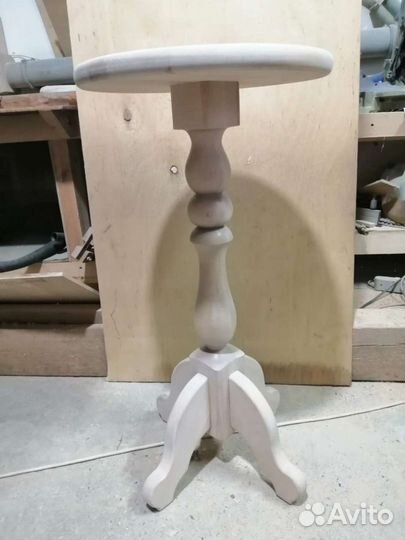 Столик круглый