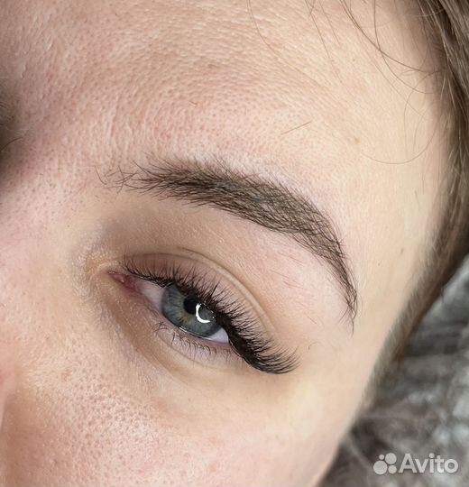 Наращивание ресниц, оформление бровей