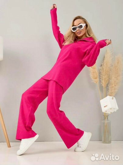 Яркий Кашемировый костюм