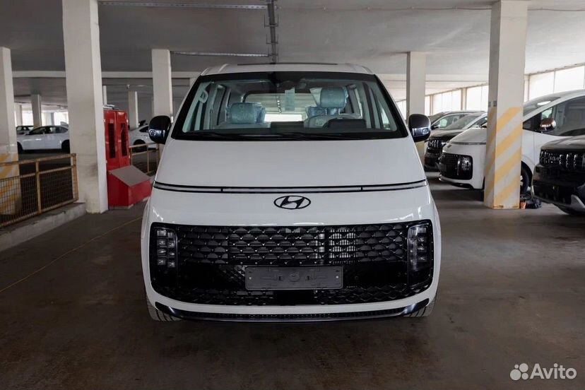 Hyundai Staria 2.2 AT, 2023, 30 км