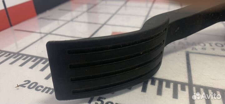 Педаль газа Ford Escape 3 2015