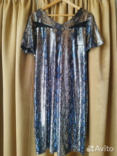 Нарядное платье