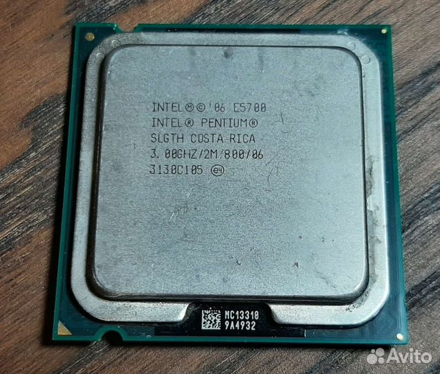 Процессор Intel Pentium E5700