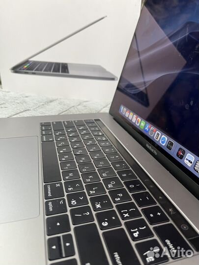 Apple macbook pro 15 2017 touch bar