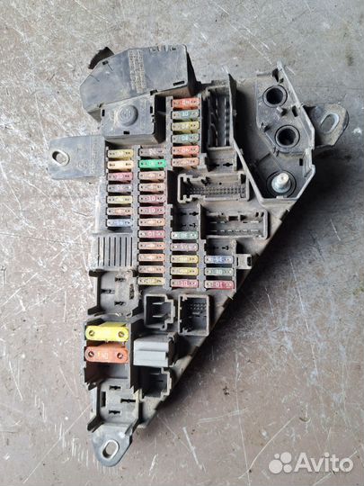 Блок предохранителей BMW E60